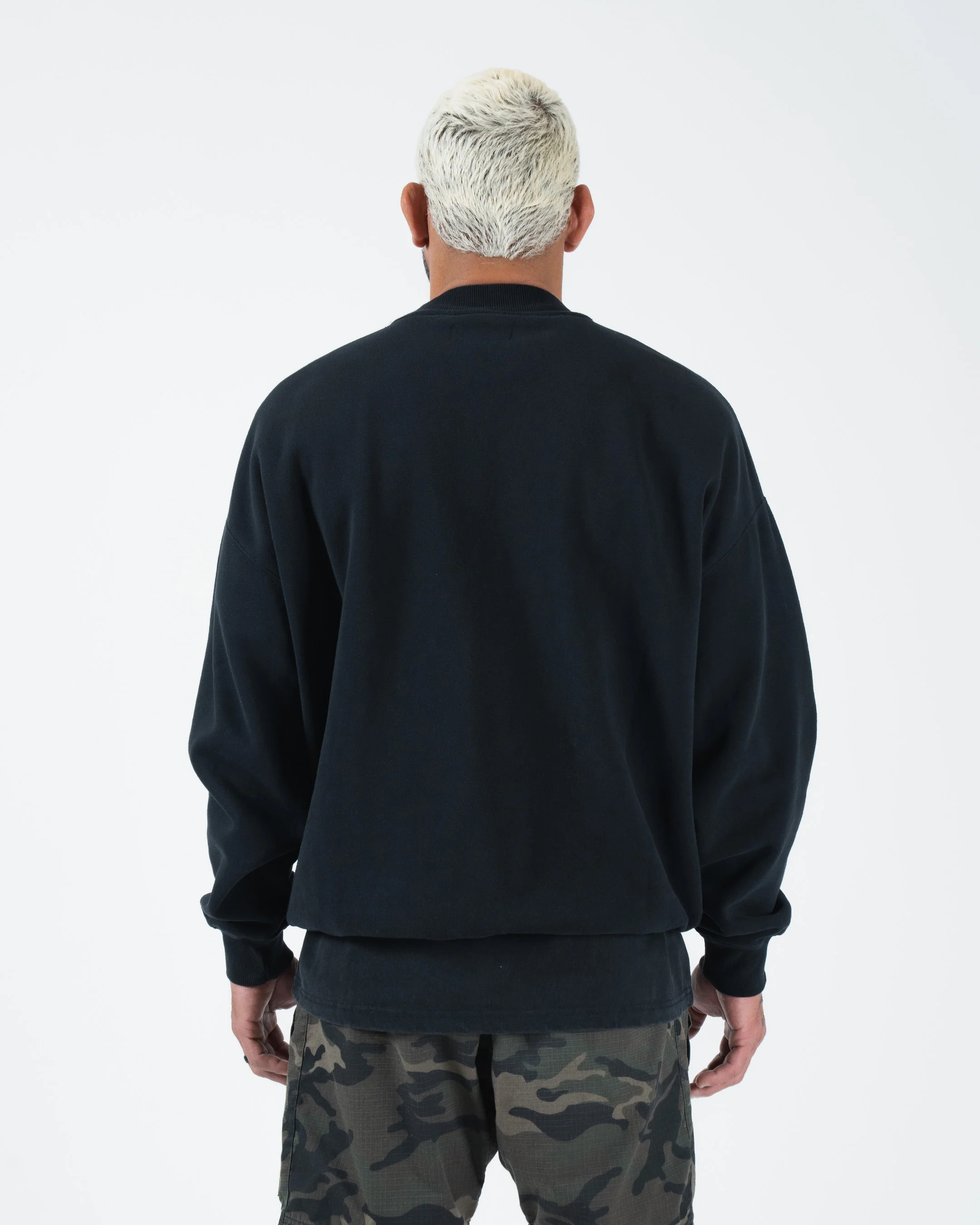 Kore V2 Crewneck - Image 4